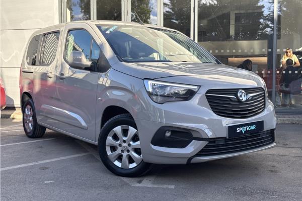 2021 Vauxhall Combo Life 1.2 Turbo SE MPV 5dr Petrol Auto Euro 6 (s/s) (130 ps) - Cloth, video preview