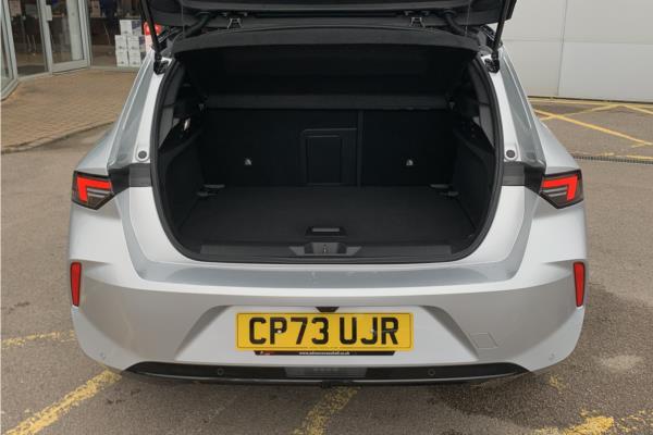 2024 Vauxhall Astra 1.2 Turbo Ultimate Hatchback 5dr Petrol Manual Euro 6 (s/s) (130 ps) - Leather, photo 14