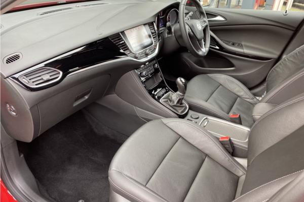 2018 Vauxhall Astra 1.4i Turbo Elite Nav Hatchback 5dr Petrol (150 ps) - Leather, photo 15