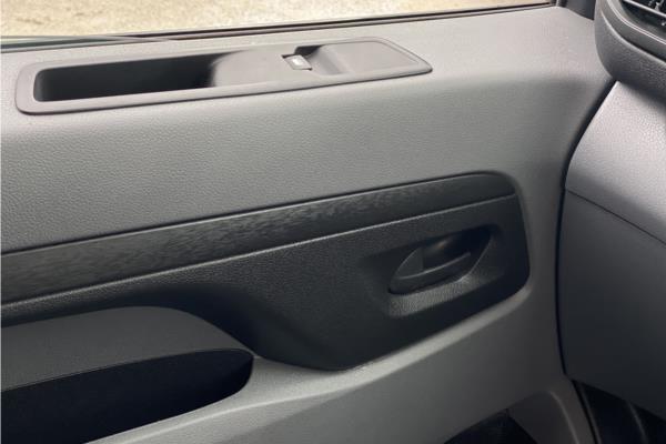 2020 Vauxhall Vivaro 1.5 Turbo D 2900 Sportive Panel Van 5dr Diesel Manual L2 Euro 6 (s/s) (100 ps) - Cloth, photo 24