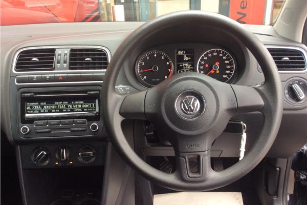 2014 Volkswagen Polo 1.2 Match Edition Hatchback 5dr Petrol Manual (128 g/km, 59 bhp)-sequence-10