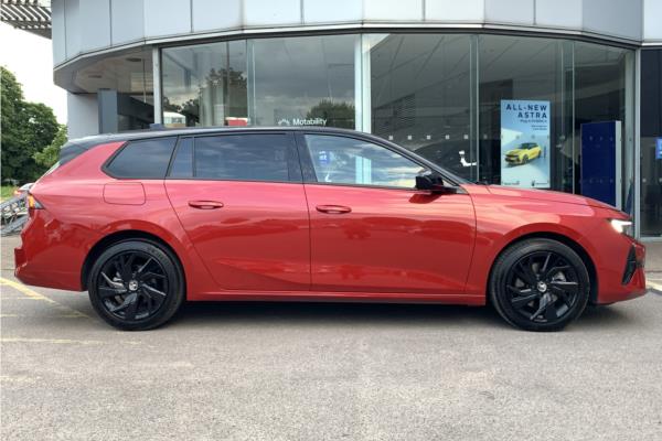 2024 VAUXHALL ASTRA - Jet Black Greta, photo 9