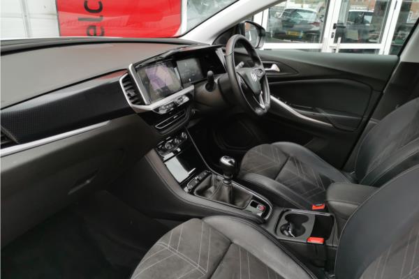 2022 Vauxhall Grandland 1.2 Turbo Ultimate SUV 5dr Petrol Manual Euro 6 (s/s) (130 ps) - Black Alcantara, photo 15