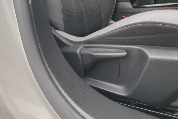 2021 Vauxhall Mokka 1.2 Turbo SRi Nav Premium SUV 5dr Petrol Auto Euro 6 (s/s) (130 ps) - Cloth, photo 29