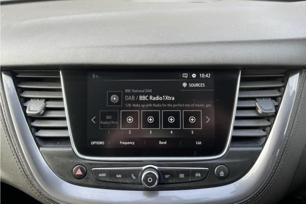 2020 Vauxhall Grandland X 1.2 Turbo SRi Nav SUV 5dr Petrol Auto Euro 6 (s/s) (130 ps) - Berson Black, photo 17