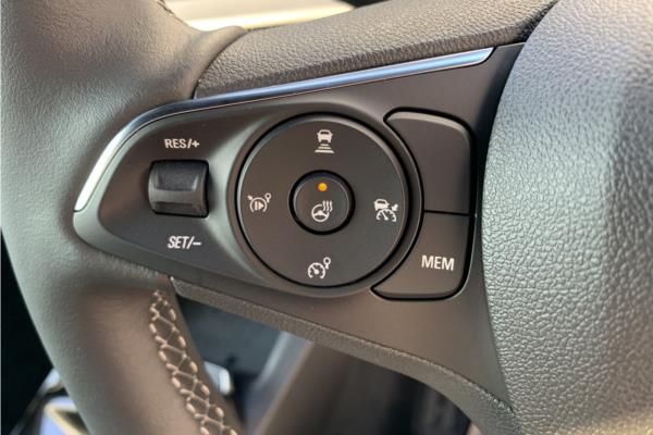 Vauxhall Mokka* HAT 50kWh 11kWCh 136ps Ultimate - Black Alcantara, photo 17