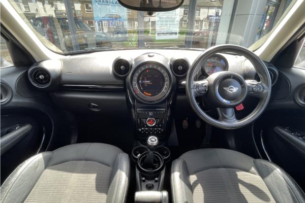 2016 MINI Countryman 1.6 Cooper D Business Edition (Chili) SUV 5dr Diesel Manual (s/s) (111 g/km, 112 bhp)-sequence-9