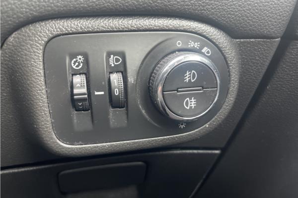 2017 Vauxhall Zafira Tourer 1.4i Turbo SRi Nav MPV 5dr Petrol Auto Euro 6 (140 ps) - Cloth, photo 21