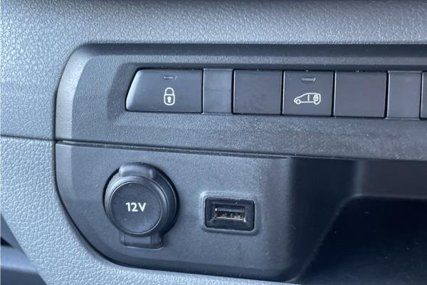 2020 Vauxhall Vivaro 1.5 Turbo D 2700 Sportive Panel Van 5dr Diesel Manual L1 H1 Euro 6 (s/s) (120 ps) - Cloth, photo 22