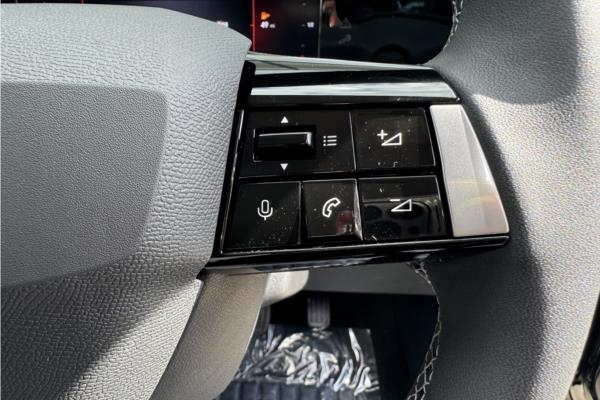 Vauxhall Astra* 5Dr 54kWh 11kWCh Ultimate AU - Jet Blk+alcantr, photo 18