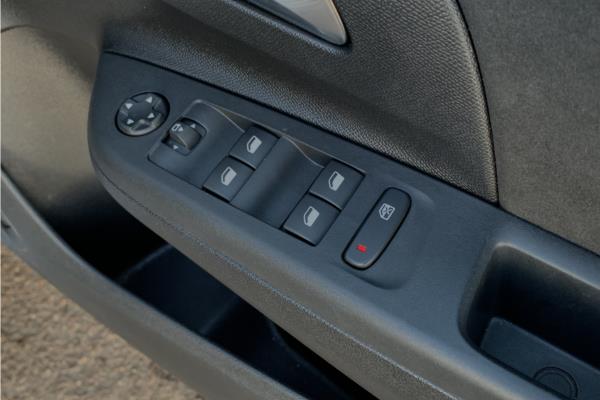 2023 Vauxhall Corsa 1.2 Turbo Ultimate Hatchback 5dr Petrol Auto Euro 6 (s/s) (130 ps) - Cloth/Alcantara, photo 22