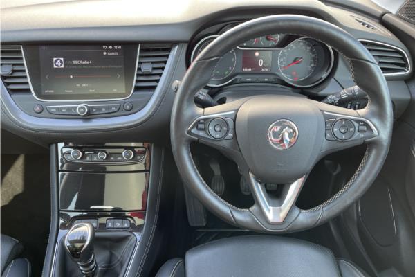 2018 Vauxhall Grandland X 1.2 Turbo Elite Nav SUV 5dr Petrol Manual (s/s) (130 ps) - Leather, photo 11