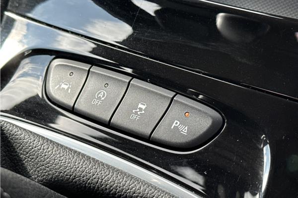 2021 Vauxhall Astra 1.2 Turbo Elite Nav Premium Hatchback 5dr Petrol Manual Euro 6 (s/s) (145 ps) - Leather, photo 32