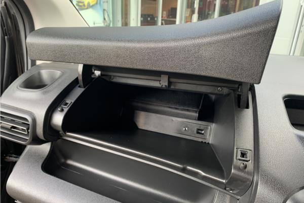 2019 Vauxhall Combo Life 1.5 Turbo D BlueInjection Energy MPV 5dr Diesel Auto Euro 6 (s/s) (130 ps) - Cloth, photo 26