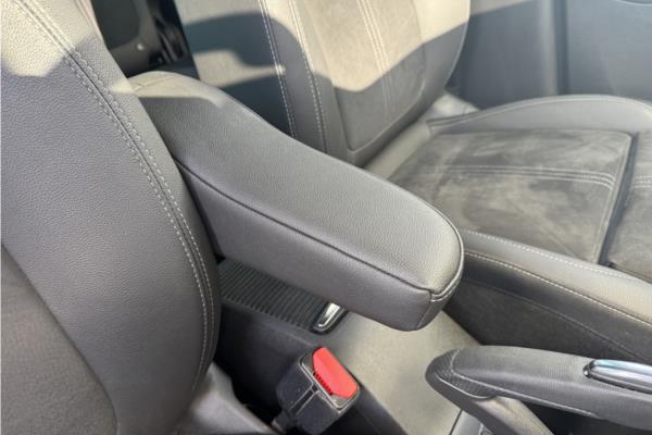 2021 Vauxhall Crossland 1.2 Turbo Ultimate Nav SUV 5dr Petrol Manual Euro 6 (s/s) (130 ps) - Cloth/Alcantara, photo 44