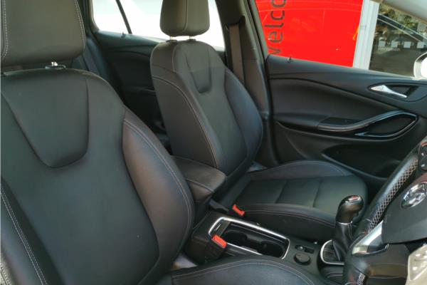 2019 Vauxhall Astra 1.4i Turbo Elite Nav Sports Tourer 5dr Petrol Manual Euro 6 (150 ps) - Leather, photo 34