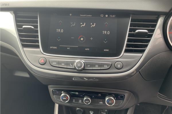 2021 Vauxhall Crossland 1.2 Turbo Elite Nav SUV 5dr Petrol Auto Euro 6 (s/s) (130 ps) - Cloth/Leather, photo 17