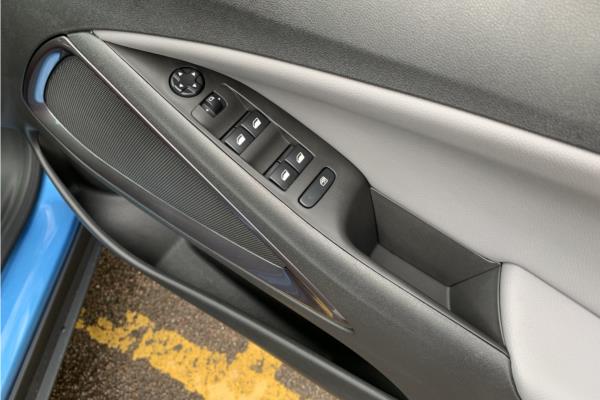 2019 Vauxhall Crossland X 1.2 Turbo Elite SUV 5dr Petrol Auto (s/s) (110 ps) - Cloth, photo 25