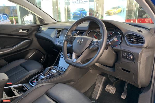 2020 Vauxhall Grandland X 1.6 13.2kWh Business Edition Nav Premium SUV 5dr Petrol Plug-in Hybrid Auto 4WD Euro 6 (s/s) Hybrid4 (300 ps) - Leather, photo 12