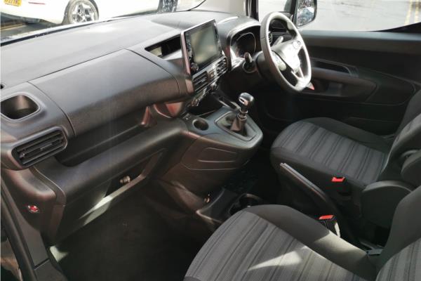 2020 Vauxhall Combo Life 1.5 Turbo D BlueInjection Energy MPV 5dr Diesel Manual Euro 6 (s/s) (130 ps) - Cloth, photo 15
