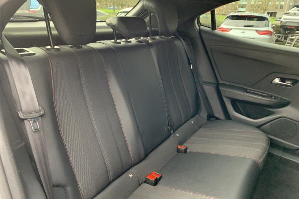 2021 Vauxhall Mokka 1.2 Turbo SRi Nav Premium SUV 5dr Petrol Manual Euro 6 (s/s) (100 ps) - Red Black Fabrc, photo 13