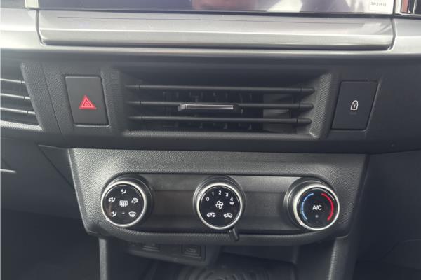Vauxhall Frontera 1.2 Hybrid 110ps Design E-dct6 - Grey Cloth Seat, photo 15