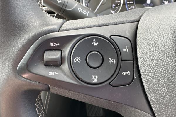 2021 Vauxhall Astra 1.2 Turbo Elite Nav Premium Hatchback 5dr Petrol Manual Euro 6 (s/s) (145 ps) - Leather, photo 18