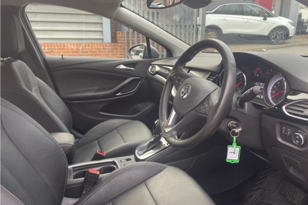 2017 VAUXHALL ASTRA - Leather, photo 9