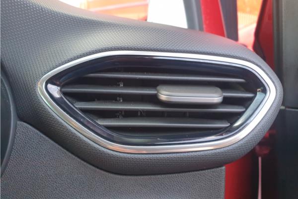 2021 Vauxhall Crossland 1.2 Turbo Elite Nav SUV 5dr Petrol Auto Euro 6 (s/s) (130 ps) - Cloth, photo 39