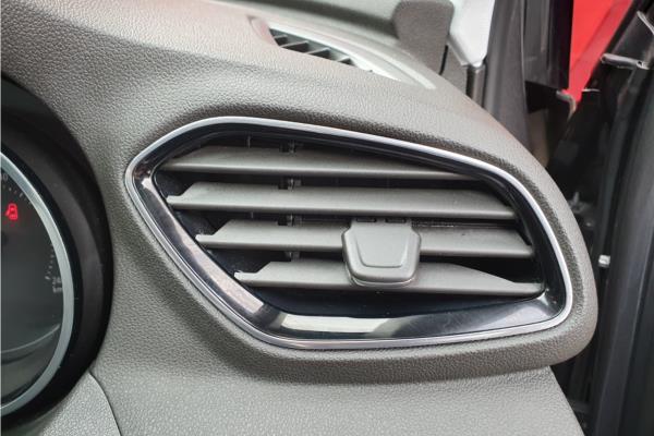 2019 Vauxhall Grandland X 1.2 Turbo GPF Sport Nav SUV 5dr Petrol Auto Euro 6 (s/s) (130 ps) - Cloth, photo 39