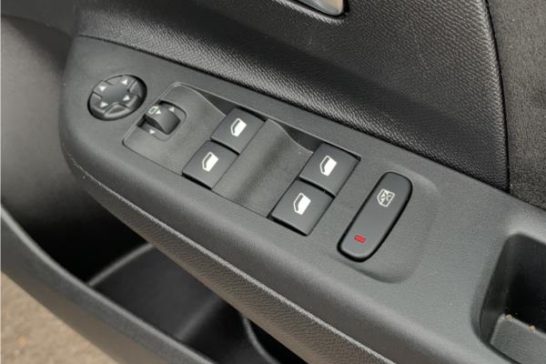 2022 Vauxhall Corsa 1.2 Turbo Ultimate Hatchback 5dr Petrol Auto Euro 6 (s/s) (130 ps) - Cloth/Alcantara, photo 22
