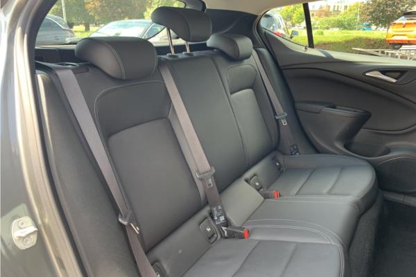 2019 Vauxhall Astra 1.4i Turbo GPF Elite Nav Hatchback 5dr Petrol Auto Euro 6 (s/s) (150 ps) - Leather, photo 13