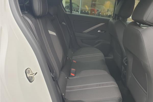 2023 Vauxhall Astra 1.6 PiH 12.4kWh GS Hatchback 5dr Petrol Plug-in Hybrid Auto Euro 6 (s/s) (180 ps) - Interior trim material, Greta cloth, Jet Black, photo 13