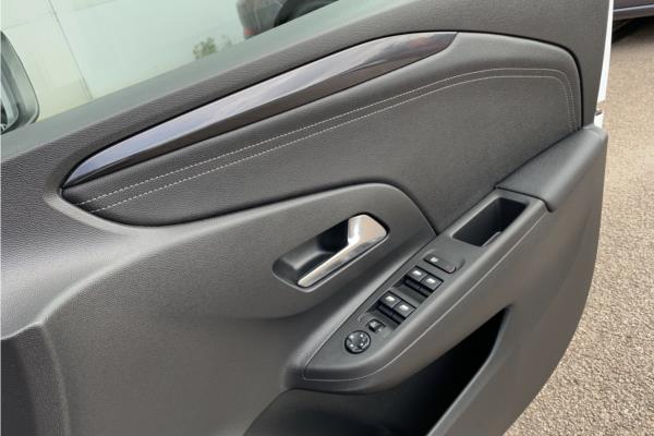 2021 Vauxhall Corsa 1.2 Turbo Elite Nav Premium Hatchback 5dr Petrol Auto Euro 6 (s/s) (100 ps) - Cloth, photo 47
