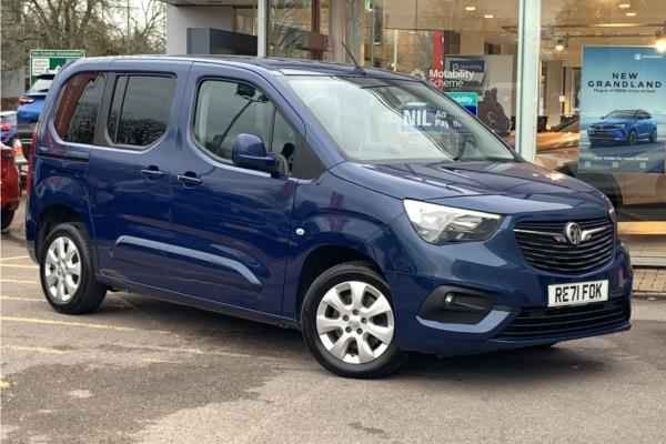 2021 Vauxhall Combo Life 1.2 Turbo SE MPV 5dr Petrol Auto Euro 6 (s/s) (7 Seat) (130 ps) - Cloth, video preview