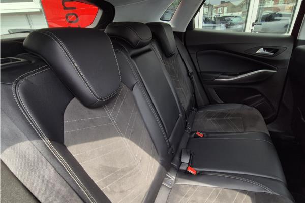 2022 Vauxhall Grandland 1.2 Turbo Ultimate SUV 5dr Petrol Auto Euro 6 (s/s) (130 ps) - Black Alcantara, photo 13