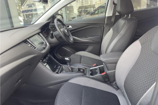 2021 Vauxhall Grandland X 1.2 Turbo Griffin Edition SUV 5dr Petrol Manual Euro 6 (s/s) (130 ps) - Berson Black, photo 15