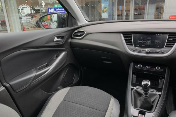2021 Vauxhall Grandland X 1.2 Turbo Griffin Edition SUV 5dr Petrol Manual Euro 6 (s/s) (130 ps) - Cloth, photo 42