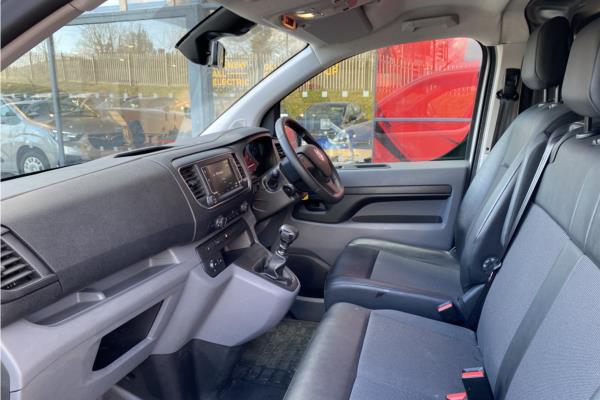 2019 VAUXHALL VIVARO - Cloth, photo 13