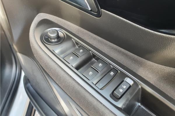 2019 Vauxhall Mokka X 1.4i Turbo Active SUV 5dr Petrol Auto Euro 6 (140 ps) - Milano Cloth, photo 22