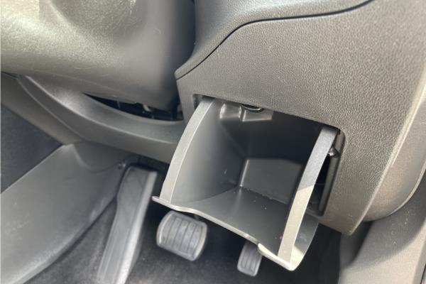 2020 Vauxhall Grandland X 1.2 Turbo SRi Nav SUV 5dr Petrol Auto Euro 6 (s/s) (130 ps) - Cloth, photo 33