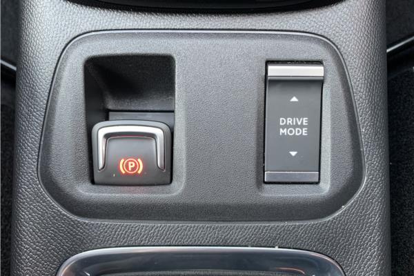 2021 Vauxhall Corsa 50kWh Elite Nav Premium Hatchback 5dr Electric Auto (7.4Kw Charger) (136 ps) - Cloth/Leather, photo 31