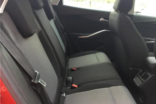 2018 Vauxhall Grandland X 1.6 Turbo D BlueInjection SE SUV 5dr Diesel Auto (s/s) (120 ps) - Cloth, photo 13