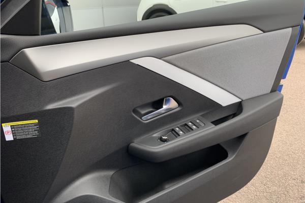2024 Vauxhall Astra Design - Cloth Sienna/Jet Blk, photo 43