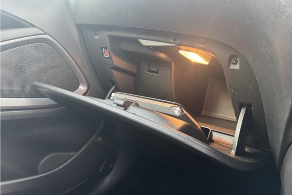 2022 Vauxhall Crossland 1.2 Turbo Ultimate SUV 5dr Petrol Auto Euro 6 (s/s) (130 ps) - Cloth/Alcantara, photo 26
