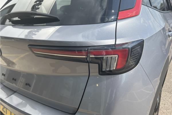 2021 Vauxhall Mokka 1.2 Turbo SRi Nav Premium SUV 5dr Petrol Auto Euro 6 (s/s) (130 ps) - TRIM GS LINE / FABR LEATH RED, photo 37
