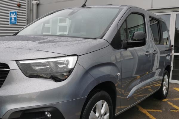 2022 Vauxhall Combo Life 1.5 Turbo D SE MPV 5dr Diesel Manual 6Spd Euro 6 (s/s) (100 ps) - Cloth, photo 40