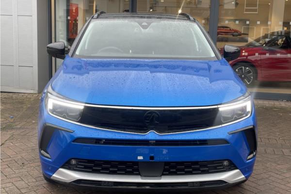 2023 Vauxhall Grandland - Alcantara Jet Black Cloth, Jet Black, photo 2