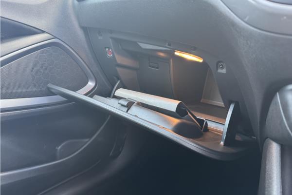 2021 Vauxhall Crossland 1.2 Turbo Ultimate Nav SUV 5dr Petrol Manual Euro 6 (s/s) (130 ps) - Cloth/Alcantara, photo 26