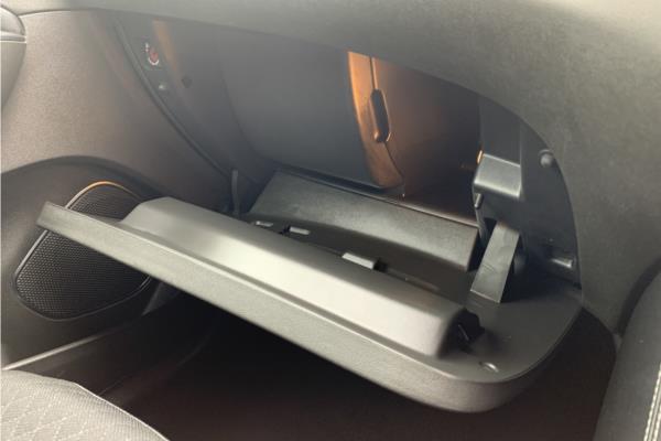 2020 Vauxhall Grandland X 1.2 Turbo SRi Nav SUV 5dr Petrol Manual Euro 6 (s/s) (130 ps) - Cloth, photo 26